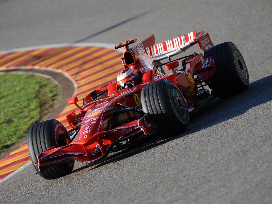  Ferrari F2008 2008 года  (фото 5 из 16)